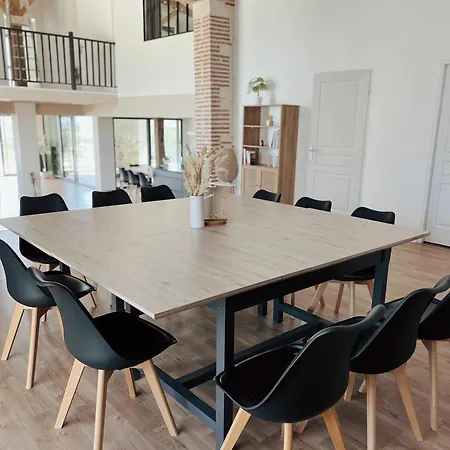 Дом отдыха R Prestij Location Ledat